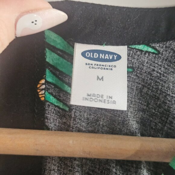 Old Navy Women’s Tank Top M Black Hawaiian Print Tropical Vacation Resortwear - Picture 3 of 7